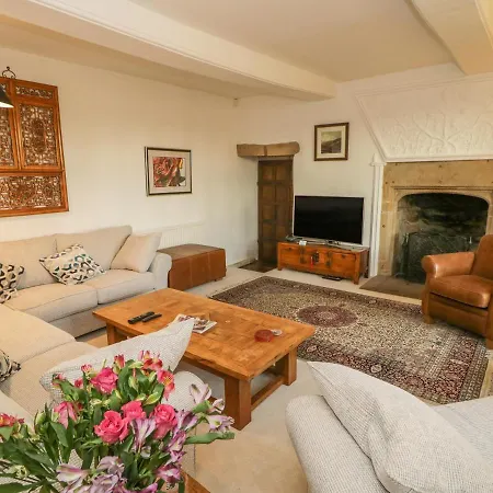 High Hall سكيبتون