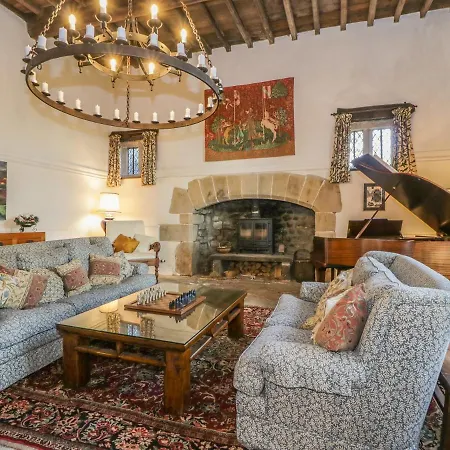 High Hall سكيبتون